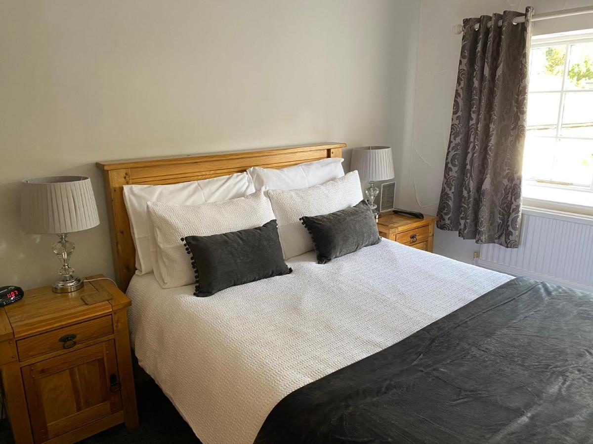 Bridge Farm Hotel Leeds  Extérieur photo