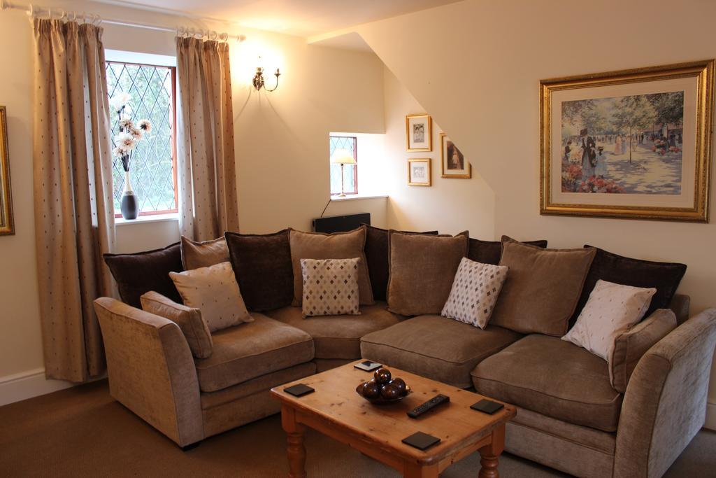 Bridge Farm Hotel Leeds  Extérieur photo