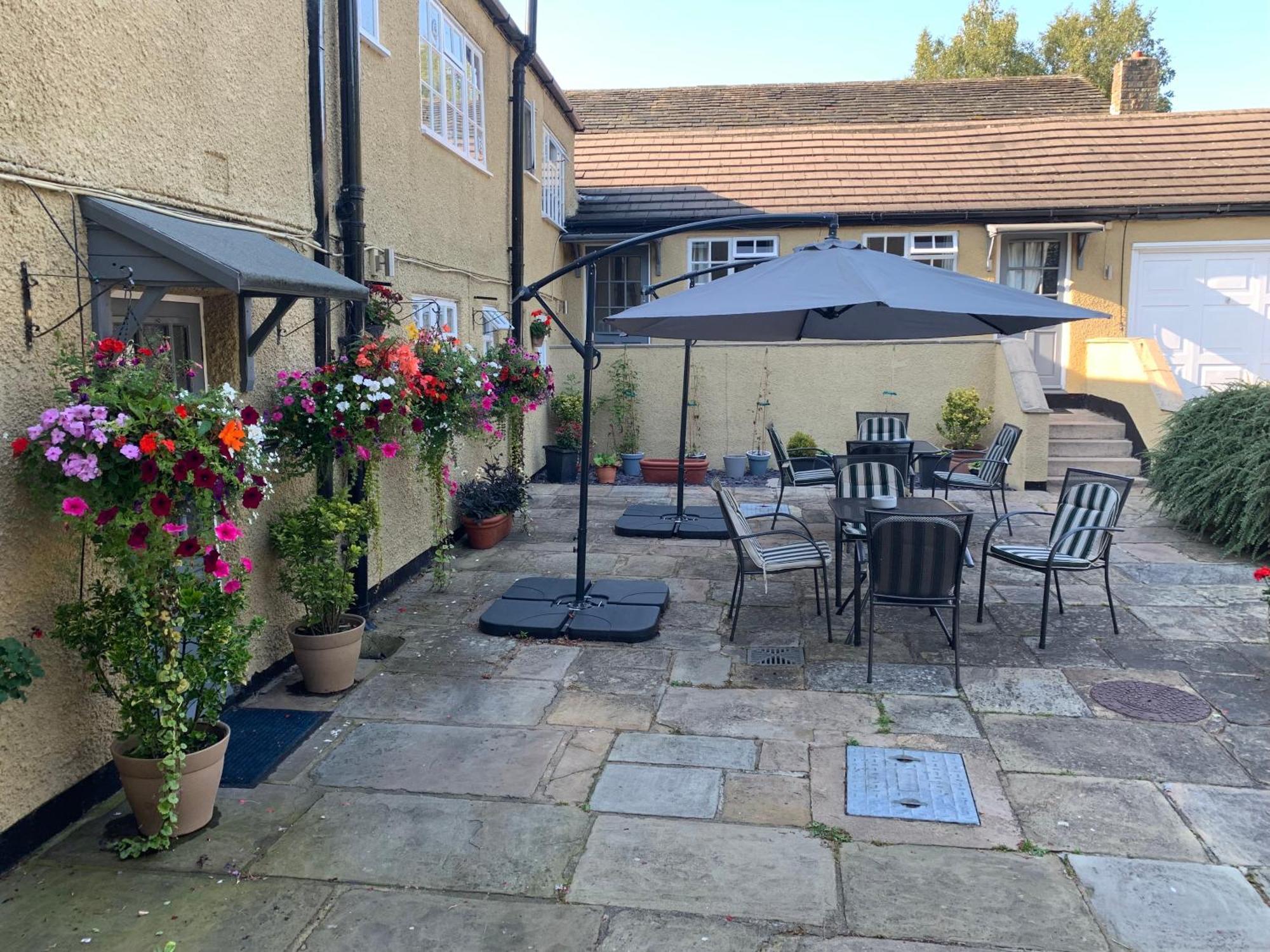 Bridge Farm Hotel Leeds  Extérieur photo